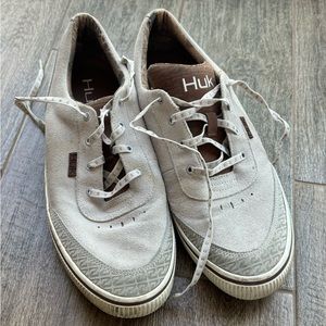Men’s Huk sneakers, size 12, need some care